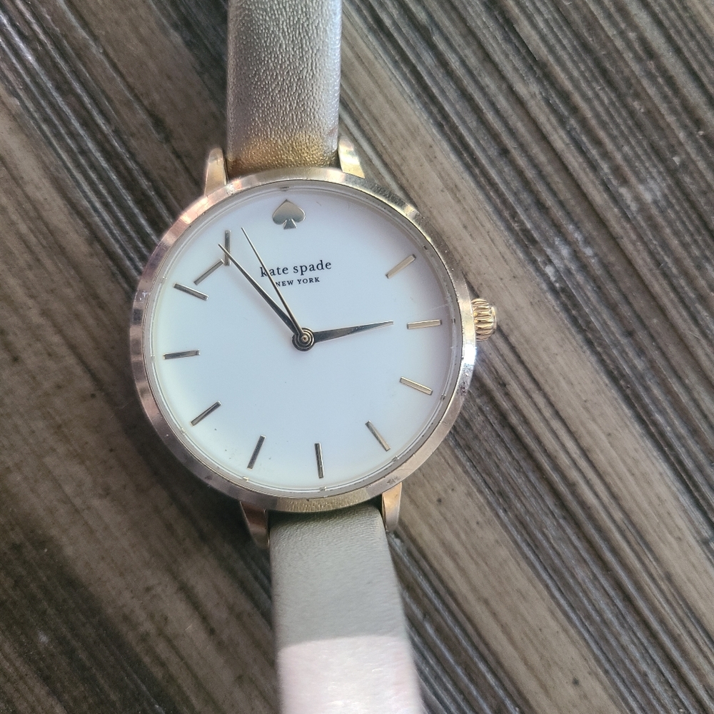 Kate Spade watch gold hardware 30mm face 10mm leather band
